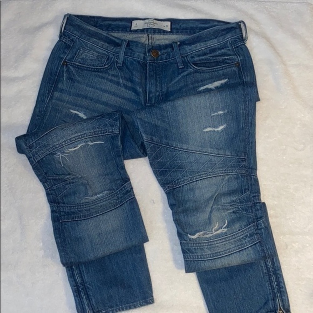 ABERCROMBIE AND FITCH MIDRISE JEAN (PRICE Firm)